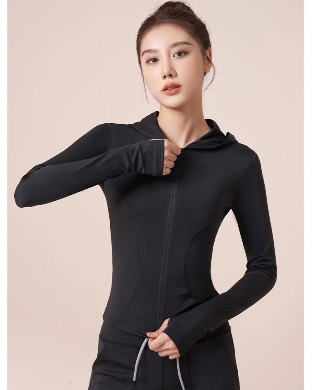 Jaket Sport Cewek Body Slim W-043
