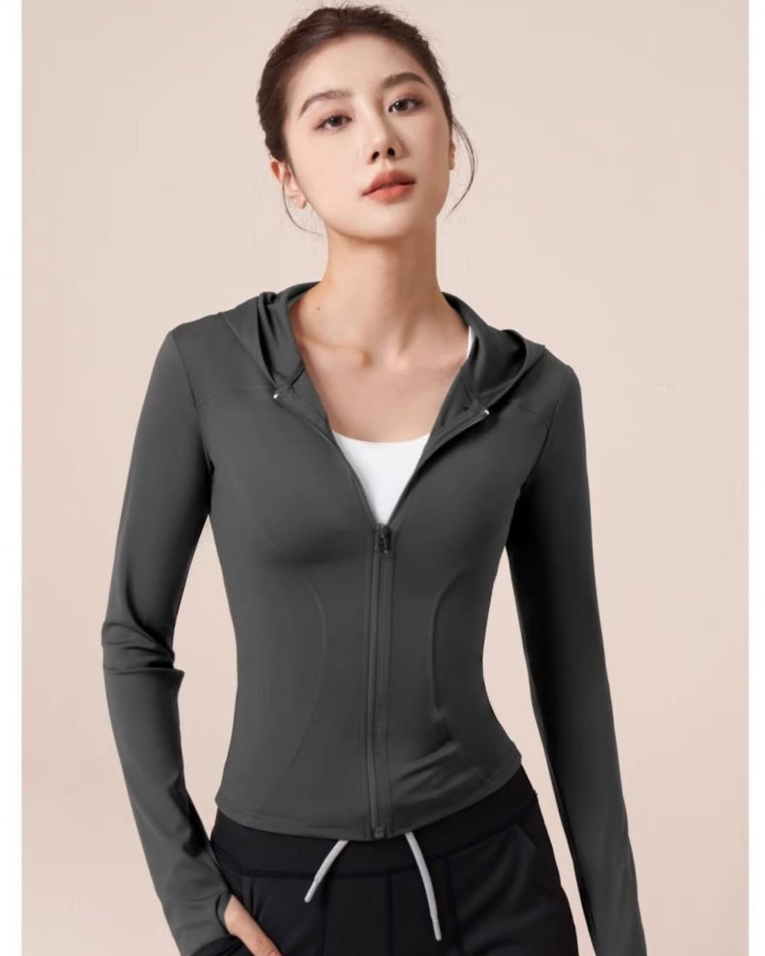 Jaket Sport Cewek Body Slim W-043