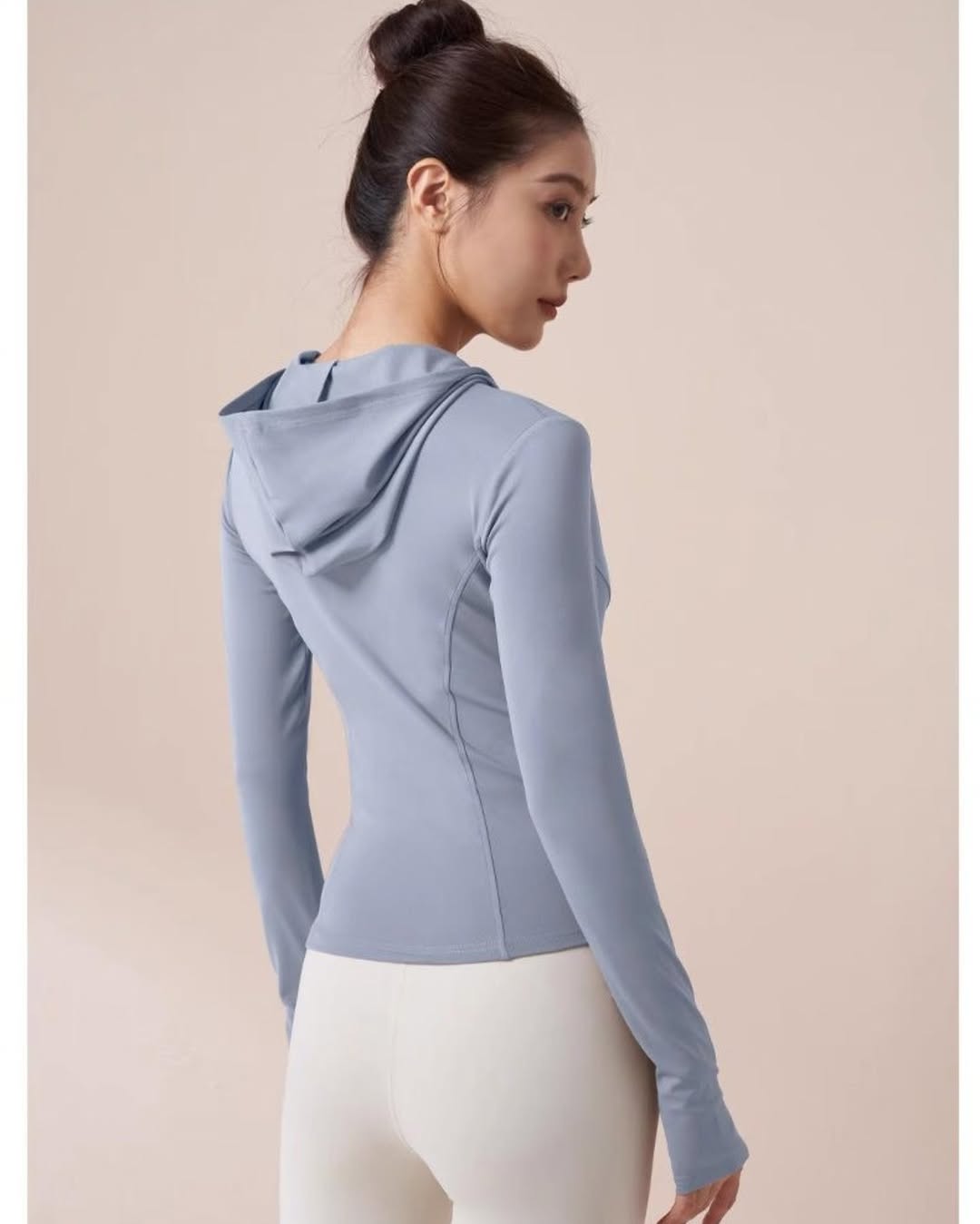 Jaket Sport Cewek Body Slim W-043